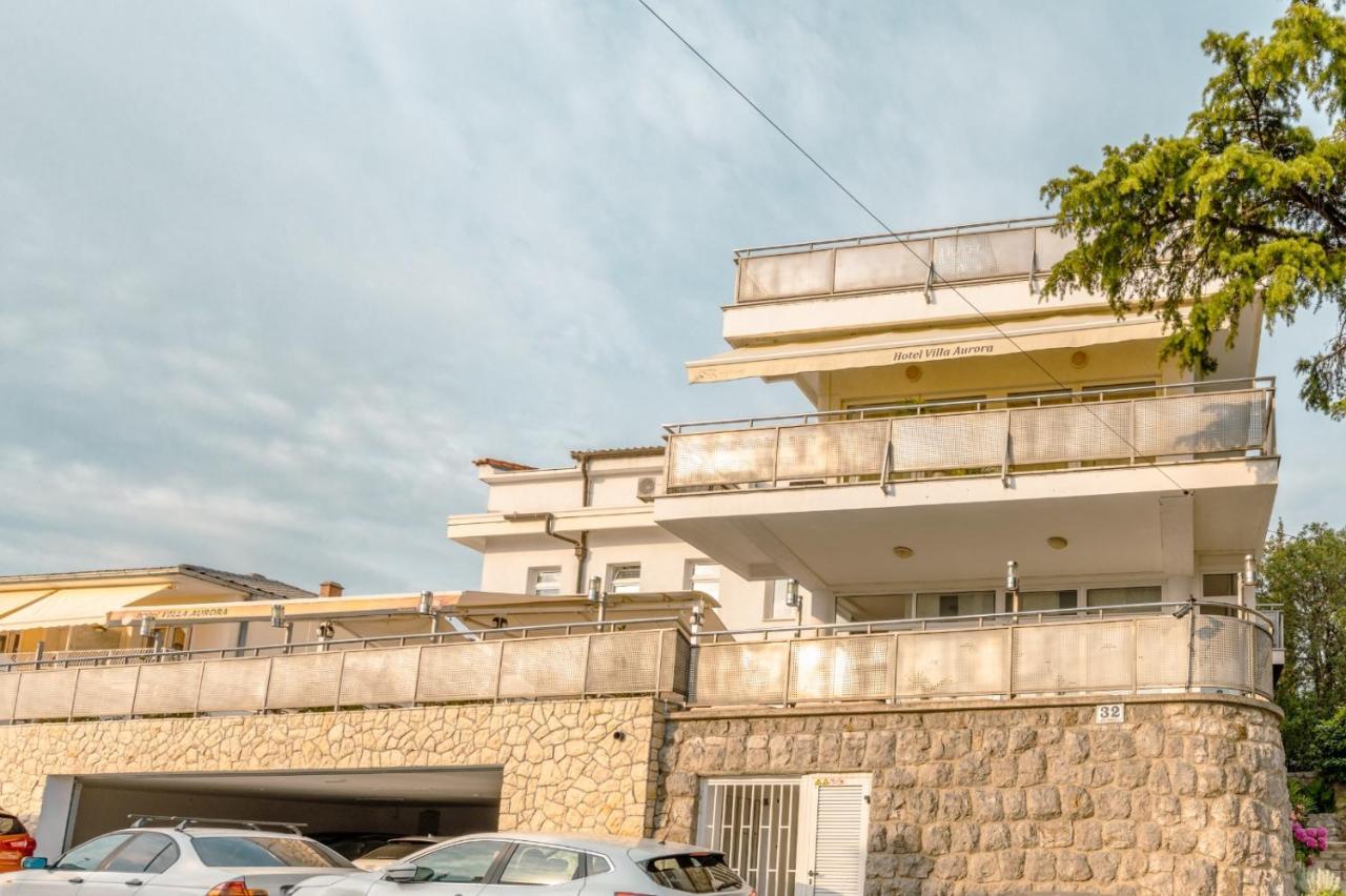 Aurora Hotel